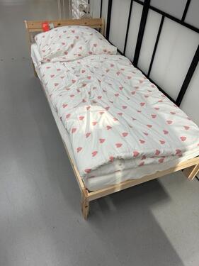 Foto - Zimmer zu vermieten in WG - 300,00 EUR Kaltmiete,