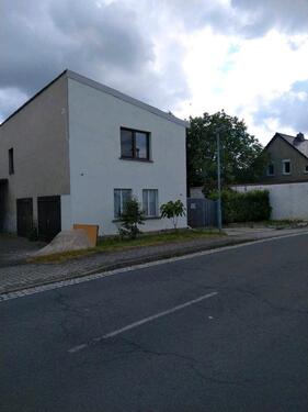 Foto - Einfamilienhaus zu verkaufen - 120.000,00&nbsp;EUR Kaufpreis, ca.&nbsp; 160,00&nbsp;m&sup2;