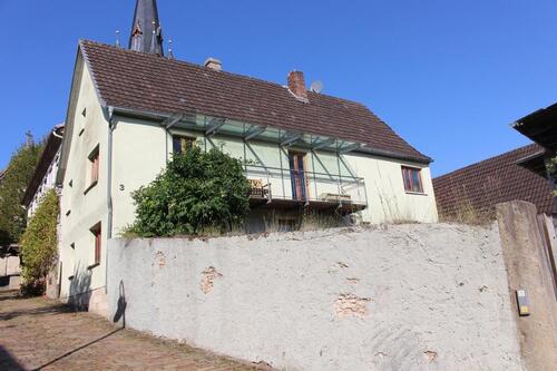 Foto - Historisches Einfamilienhaus mit teilausgebauter Scheune und Hof