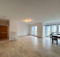 Hell und Geräumig: Gut gelegene 3-Zimmerwohnung in Bad Homburg - Bad Homburg vor der Höhe Bad Homburg v. d. Höhe