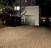 PKW-Stellplatz zu untervermieten, Goethestr., Tübingen