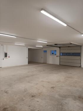 Foto - Lagerhalle, Werkstatt zu vermieten