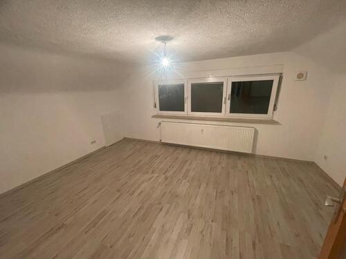 Foto - DG Wohnung 60m2 Backnang - 900,00 EUR Kaltmiete,