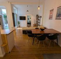 Befristet mit Anmeldung! 3Zimmer- Altbau mit Terrasse und 2Bädern - Berlin Mitte