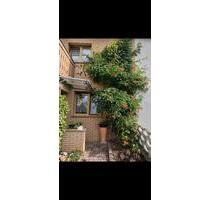 Landhaus gepflegt zu verkaufen - 250.000,00&nbsp;EUR Kaufpreis, ca.&nbsp; 120,00&nbsp;m&sup2; in Wallhausen (PLZ: 06528)
