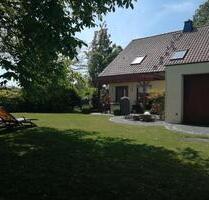 Freistehendes Einfamilienhaus, Ortsrandlage mit großem Garten - Gangelt