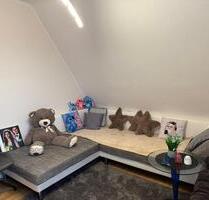Dachgeschosswohnung in Espenau – 45 m², 450 € – ab 01.10.“