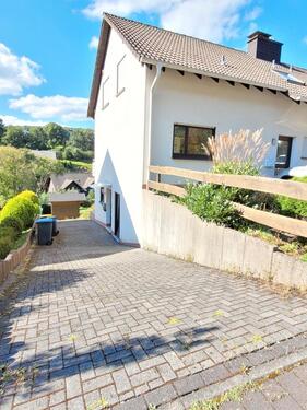 Foto - Schönes Haus mit 2 Wohnungen in 57074 Siegen-Bürbach