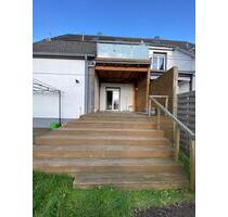 Gepflegte 2-Zimmer- Wohnung mit großer Terasse - Velbert Pöthen