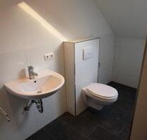 3 Zimmer Whg in Münnerstadt - Burghausen 80 m2 Bad neu, usw.