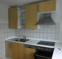 sehr ruhige und grüne 3,5 ZKB im DG m. Balkon und 1 Stellplatz - Wuppertal Dönberg