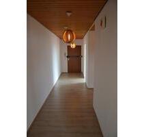 Gepflegte, helle 2-Zimmer-Wohnung, Balkon und TG Stellplatz Bogen
