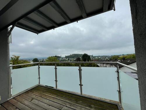  Neue Wohnung ! 2-Zi-Whg mit Balkon zu vermieten