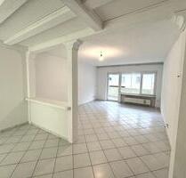 2-Zi.-Wohnung (70 m²) | Balkon | neue Nobilia-Küche | Grumbachtal - Saarbrücken Eschberg