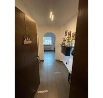 Dachgeschoss Wohnung 90qm - 890,00 EUR Kaltmiete, ca.  90,00 m² in Wenden (PLZ: 57482)