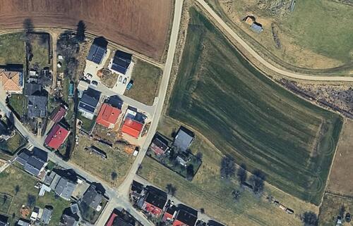 Foto - Ackerfläche mit Scheune von Privat