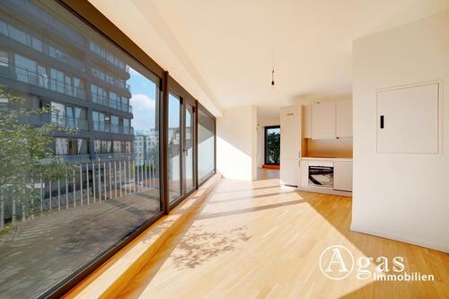 Foto - Highlight-Wohnung mit 4 Zimmern, ca. 119m², EBK und umlaufendem Balkon mit Panoramablick in Berlin-Mitte!
