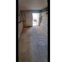 Garage mit Tageslicht und sauber - Fürth Bislohe