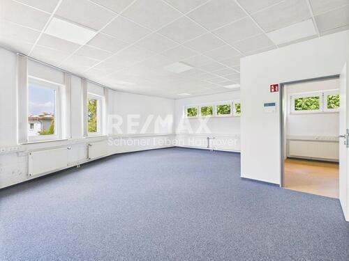 Foto - Barrierefreies Gewerbeobjekt: Helle Büro- oder Praxisräume