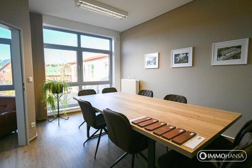 Foto - ++ Geräumige, repräsentative Bürofläche in guter, verkehrsgünstiger Lage von Adendorf ++