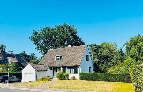 Foto - Freistehendes Einfamilienhaus in Moers-Kapellen mit großem Garten