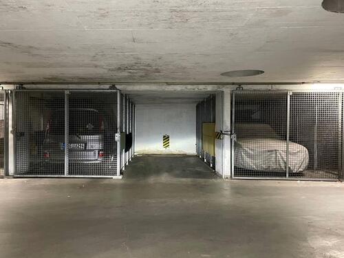 Foto - Tiefgarage Einzelgarage - 120,00 EUR Miete,