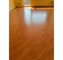 Ein Familien Haus mit drei Wohneinheit Lustadt