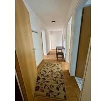 Neue WG in frisch renovierter, zentral gelegener 4-Zimmer-Wohnung - Weingarten