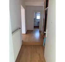 Helle 2,5 Zimmer Wohnung mit Süd-Balkon - Mörfelden-Walldorf