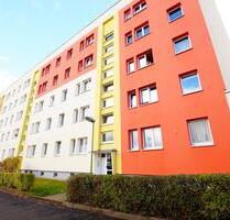 3-Raum-Wohnung in Pößneck-Ost - 350,00&nbsp;EUR Kaltmiete, ca.&nbsp; 58,01&nbsp;m&sup2; in Pößneck (PLZ: 07381)