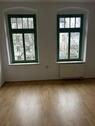 Foto - Schöne 3-Zimmer mit Laminat und Wannenbad in sehr guter Lage!