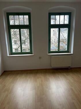 Foto - Schöne 3-Zimmer mit Laminat und Wannenbad in sehr guter Lage!