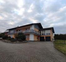 2-Zimmer-EG-Altbauwohnung ca. 80 m² - Falkenberg