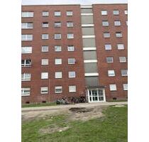 Bottrop Welheim - neu renoviert - 4 Zimmer im 5.OG mit Aufzug und Balkon