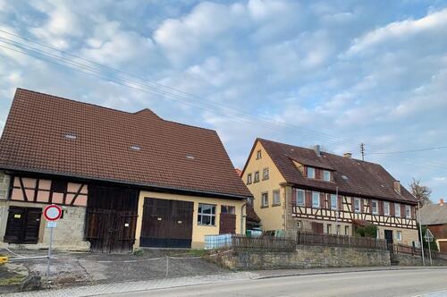 Foto - 9 Zimmer Bauernhaus, Landhaus zum Kaufen in Rot am See