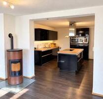 3-Zimmer-Erdgeschosswohnung - 1.100,00&nbsp;EUR Kaltmiete, ca.&nbsp; 93,00&nbsp;m&sup2; in Feuchtwangen (PLZ: 91555)