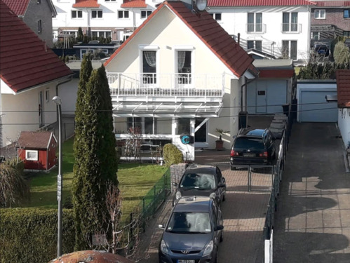 Foto - Einzelhaus in ruhiger Lage mit Balkon, Garage, Stellplatz u.v.m