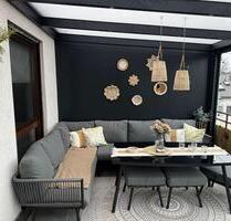 Renovierte DG-WG mit Wintergarten & Tiefgarage in Feldrandlage.. - Ludwigsburg Eglosheim