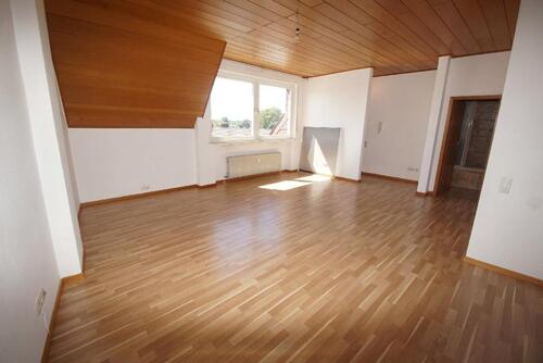 Foto - 1 Zimmer Dachgeschoßwohnung zur Miete in Moers