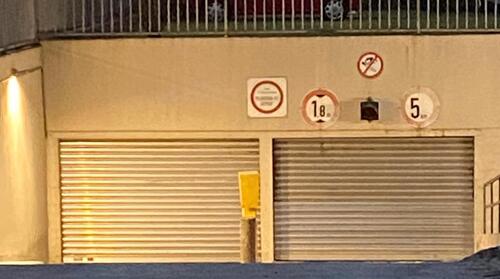 Foto - Dornbusch - Stellplatz - Tiefgarage