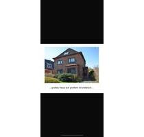 2 - Familenhaus Neumünster - 1.295,00&nbsp;EUR Kaltmiete, ca.&nbsp; 105,00&nbsp;m&sup2; in Neumünster (PLZ: 24537) Böcklersiedlung