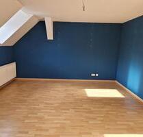 Tolle teilmöblierte 2- Raum Wohnung in Geraer Innenstadt mit Balkon!