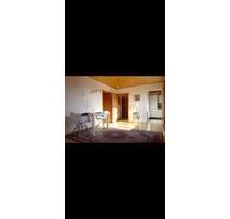 Möbelierte Zweizimmerwohnung - 1.250,00&nbsp;EUR Kaltmiete, ca.&nbsp; 60,00&nbsp;m&sup2; in Weil am Rhein (PLZ: 79576)