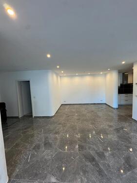 Foto - Großzügige 4-Zimmer Wohnung mit Terrasse und EBK in Büdingen-Eck