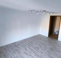 3 Zimmer Wohnung in Wallenfels - 500,00&nbsp;EUR Kaltmiete, ca.&nbsp; 90,00&nbsp;m&sup2; in Wallenfels (PLZ: 96346)
