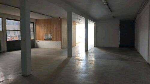 Foto - Lager, Halle, Büro, Raum 545m^2, PKW Stellplatz