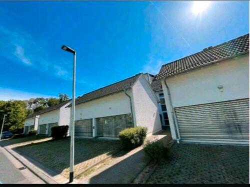 Foto - Garagen Stellplatz Mainz Laubenheim Bahnhof Hofwiesenweg