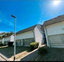 Garagen Stellplatz Mainz Laubenheim Bahnhof Hofwiesenweg - Neu-Isenburg