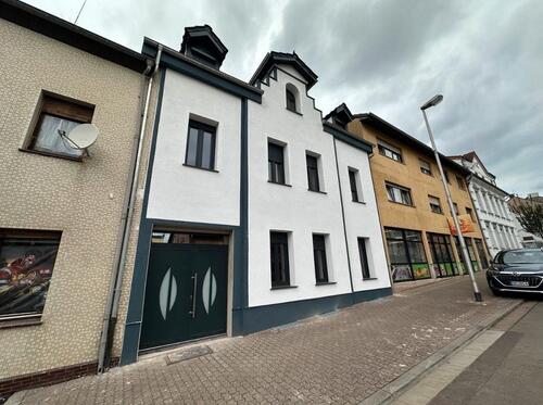 Foto - 10 Zimmer Einfamilienhaus zum Kaufen in Völklingen