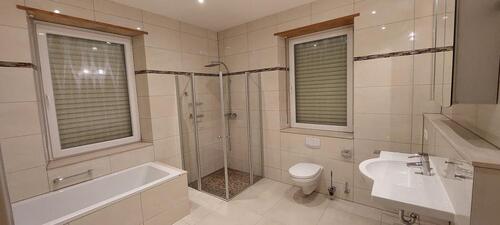 Foto - Großzügige, lichtdurchflutete 3-Zimmer-Altbauwohnung, EG